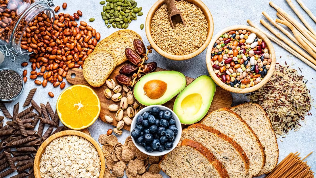 Mixed nuts and whole grains bowl – manganese-rich foods